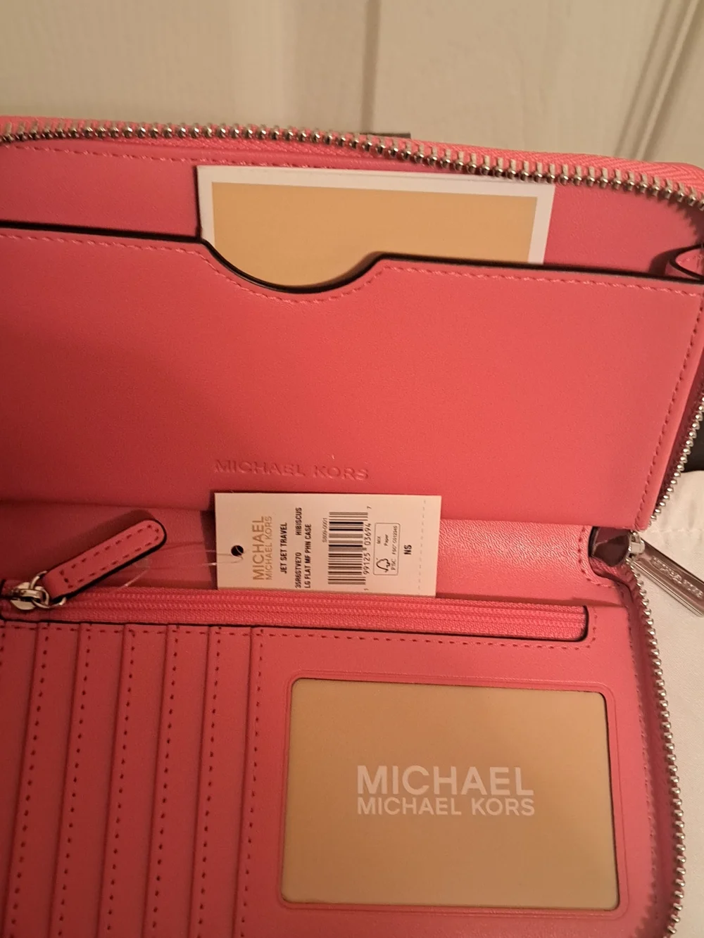 Michael Kors Pink Quilted Heart Wristlet Wallet with Dust bag NWT